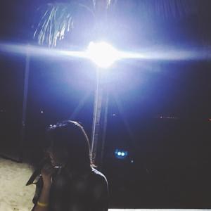 裸睡玩奶头(高H)文双性
