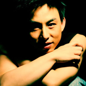 裸睡玩奶头(高H)文双性
